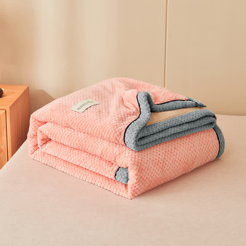 Solid Color Soft Fleece Blanket – Cozy, Warm & Lightweight
