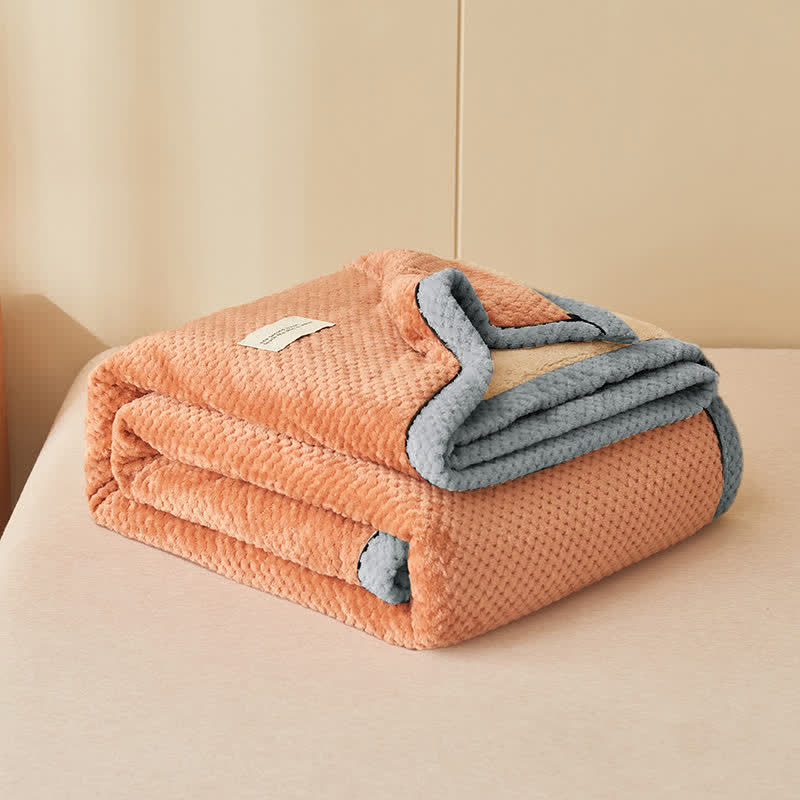 Solid Color Soft Fleece Blanket – Cozy, Warm & Lightweight