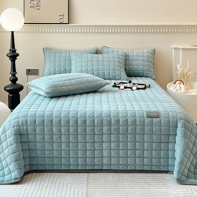 Soft Quilted Throw Blanket – Modern Square Pattern Design