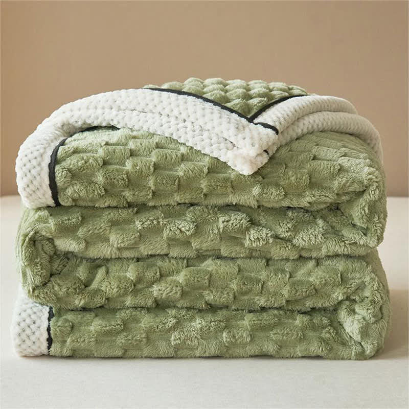 Thick Coral Fleece Throw Blanket – Soft, Warm & Reversible Design