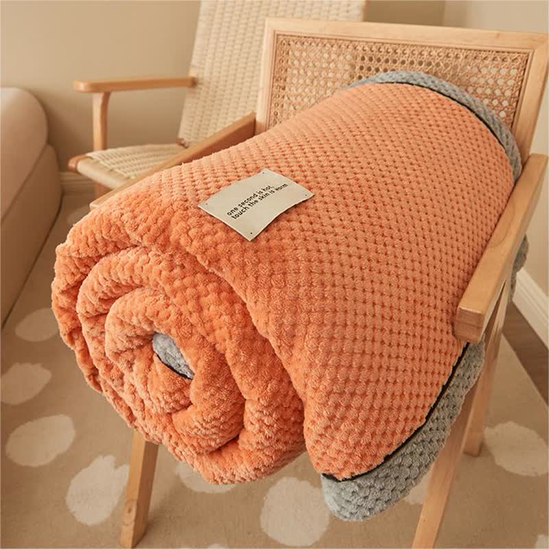 Solid Color Soft Fleece Blanket – Cozy, Warm & Lightweight
