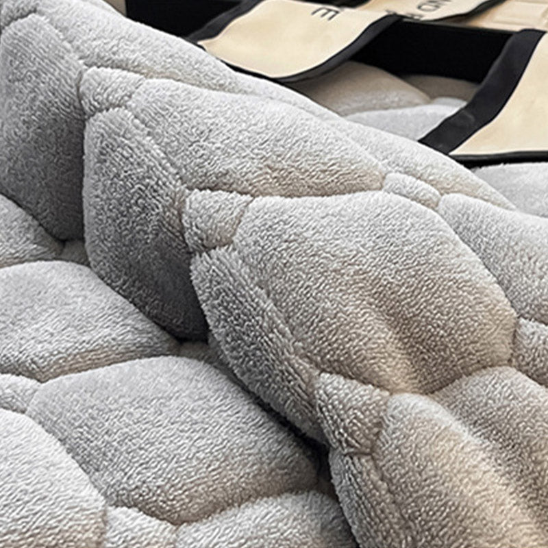 Soft Quilted Throw Blanket – Modern Square Pattern Design