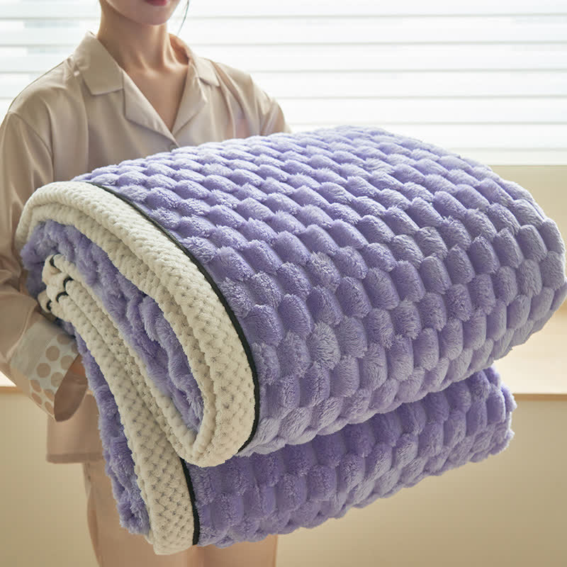 Thick Coral Fleece Throw Blanket – Soft, Warm & Reversible Design