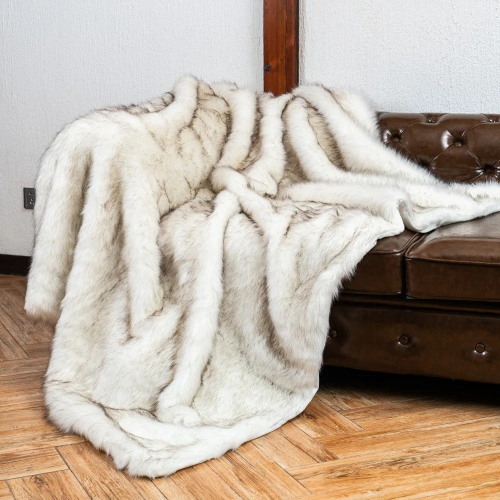 Plush Faux Fur Blanket – Ultimate Comfort & Elegance for Your Home