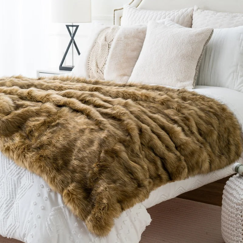 Plush Faux Fur Blanket – Ultimate Comfort & Elegance for Your Home