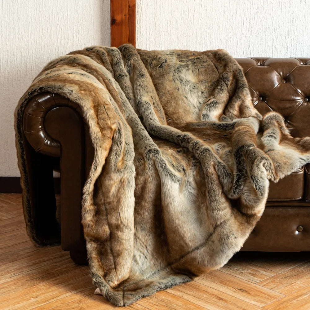 Plush Faux Fur Blanket – Ultimate Comfort & Elegance for Your Home