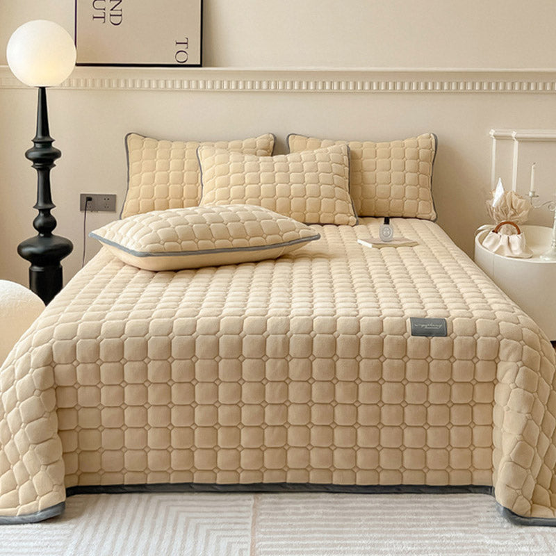 Soft Quilted Throw Blanket – Modern Square Pattern Design