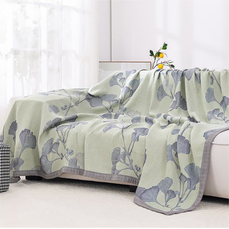 Ginkgo Leaf Cotton Gauze Quilt – Soft, Breathable & Reversible Design