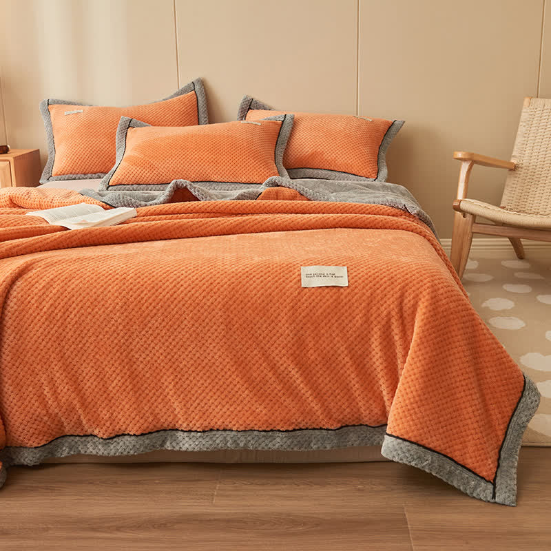 Solid Color Soft Fleece Blanket – Cozy, Warm & Lightweight