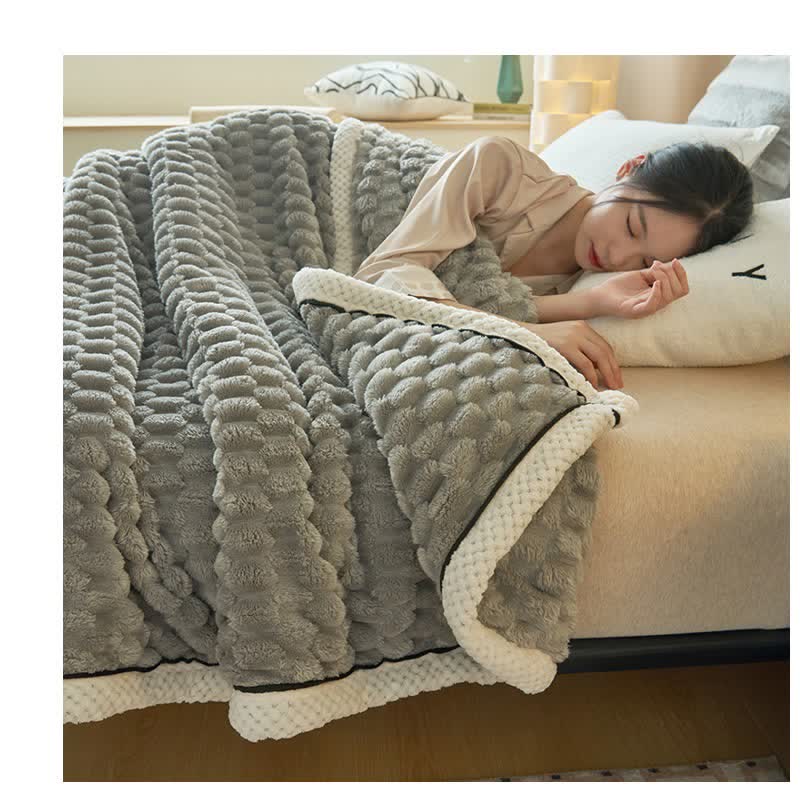 Thick Coral Fleece Throw Blanket – Soft, Warm & Reversible Design