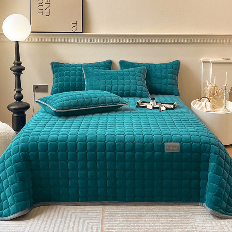 Soft Quilted Throw Blanket – Modern Square Pattern Design