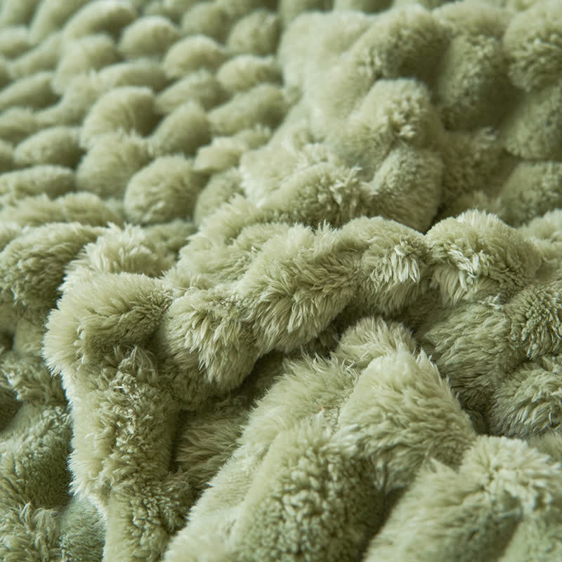 Thick Coral Fleece Throw Blanket – Soft, Warm & Reversible Design