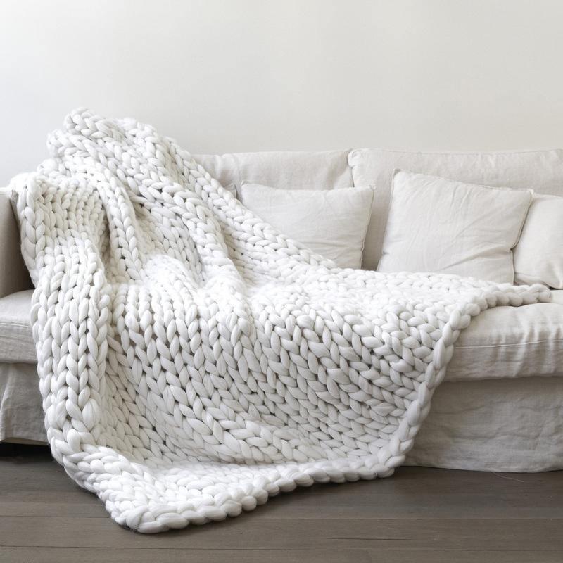 Hygge Chunky Knit Blanket – Soft & Cosy Handwoven Throw