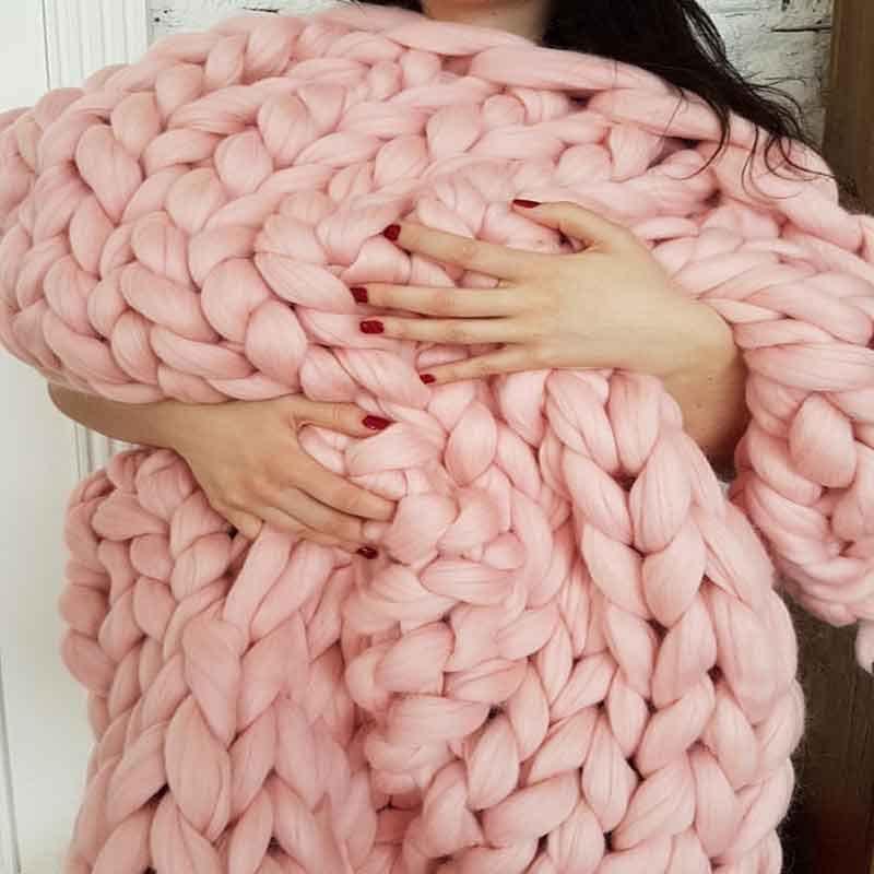 Hygge Chunky Knit Blanket – Soft & Cosy Handwoven Throw