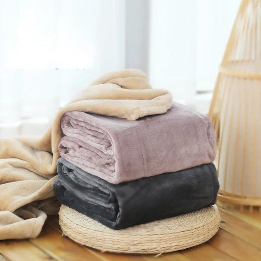 UltraWarm - Plush 5V Heated Blanket for Bed & Travel
