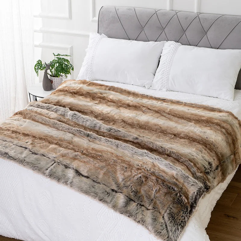 Luxury Faux Fur Throw Blanket – Soft & Cosy for Australian Homes