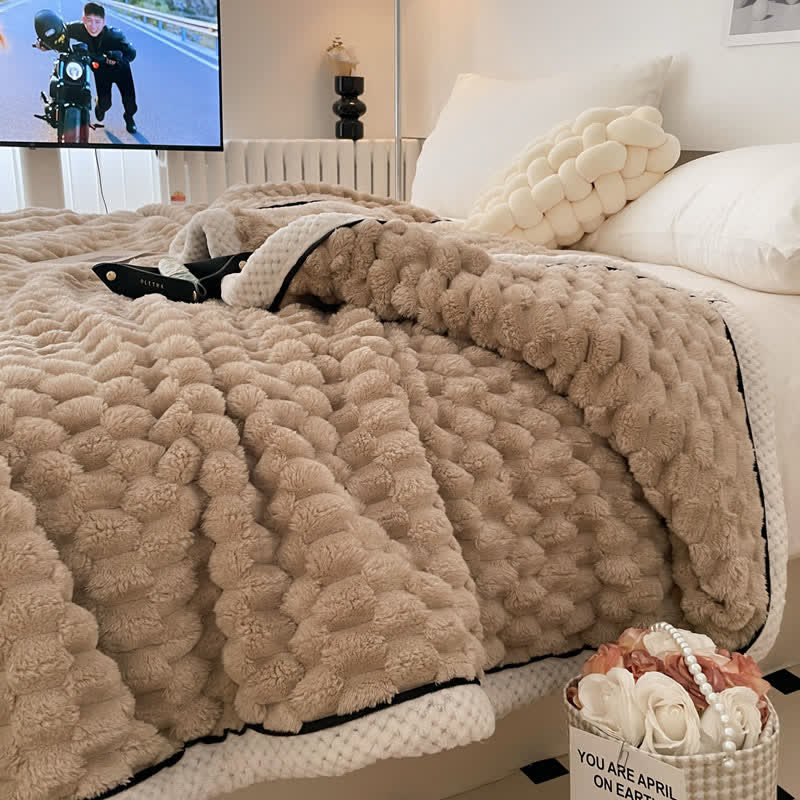 Thick Coral Fleece Throw Blanket – Soft, Warm & Reversible Design
