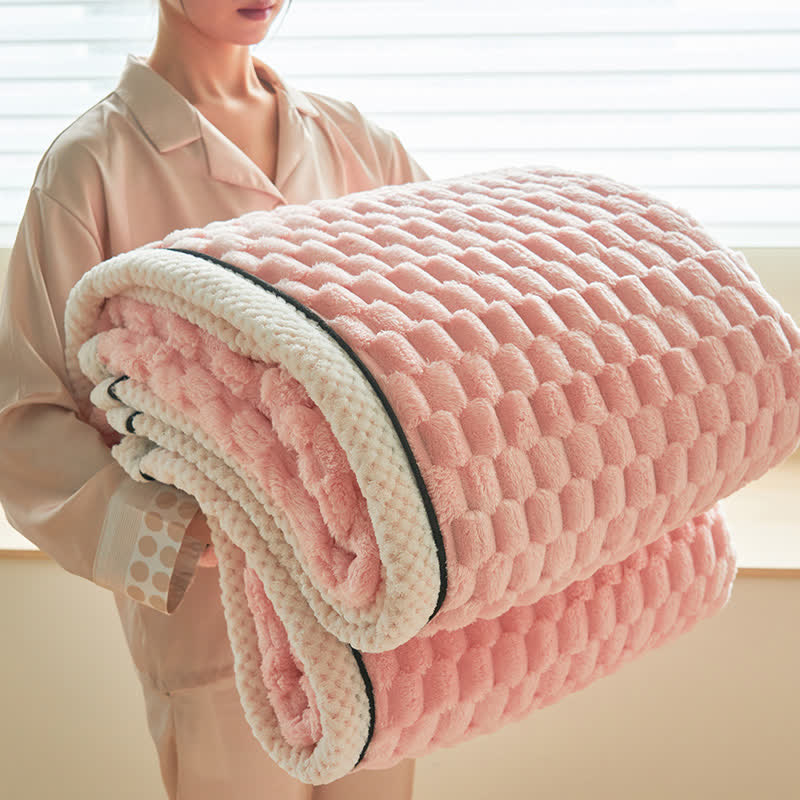 Thick Coral Fleece Throw Blanket – Soft, Warm & Reversible Design