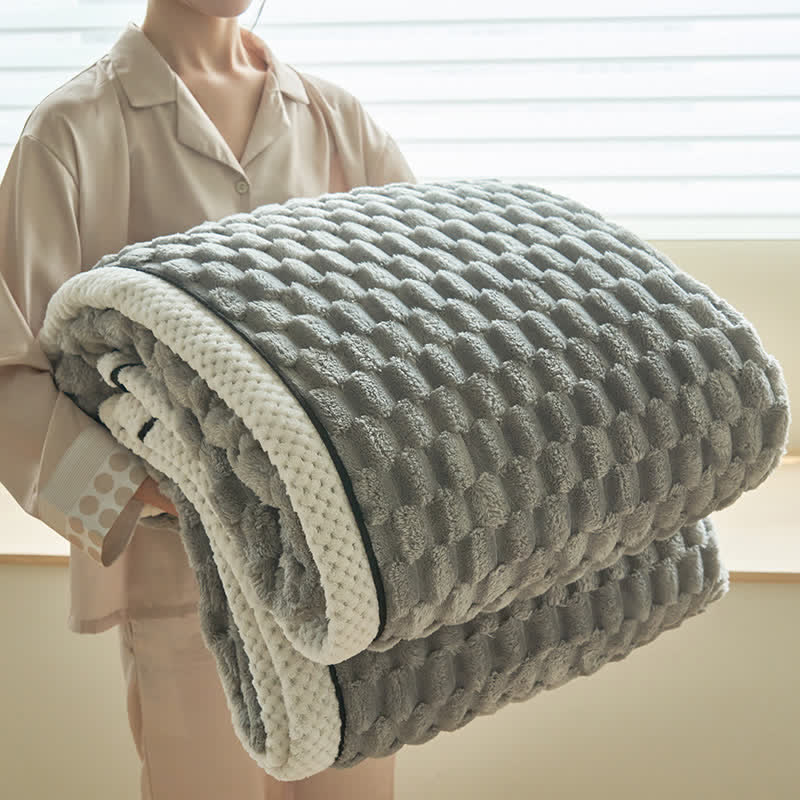 Thick Coral Fleece Throw Blanket – Soft, Warm & Reversible Design