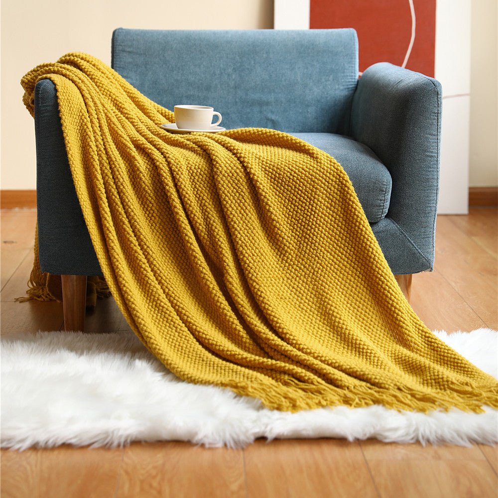 Nordic Knitted Throw Blanket – Soft & Cozy Decorative Blanket