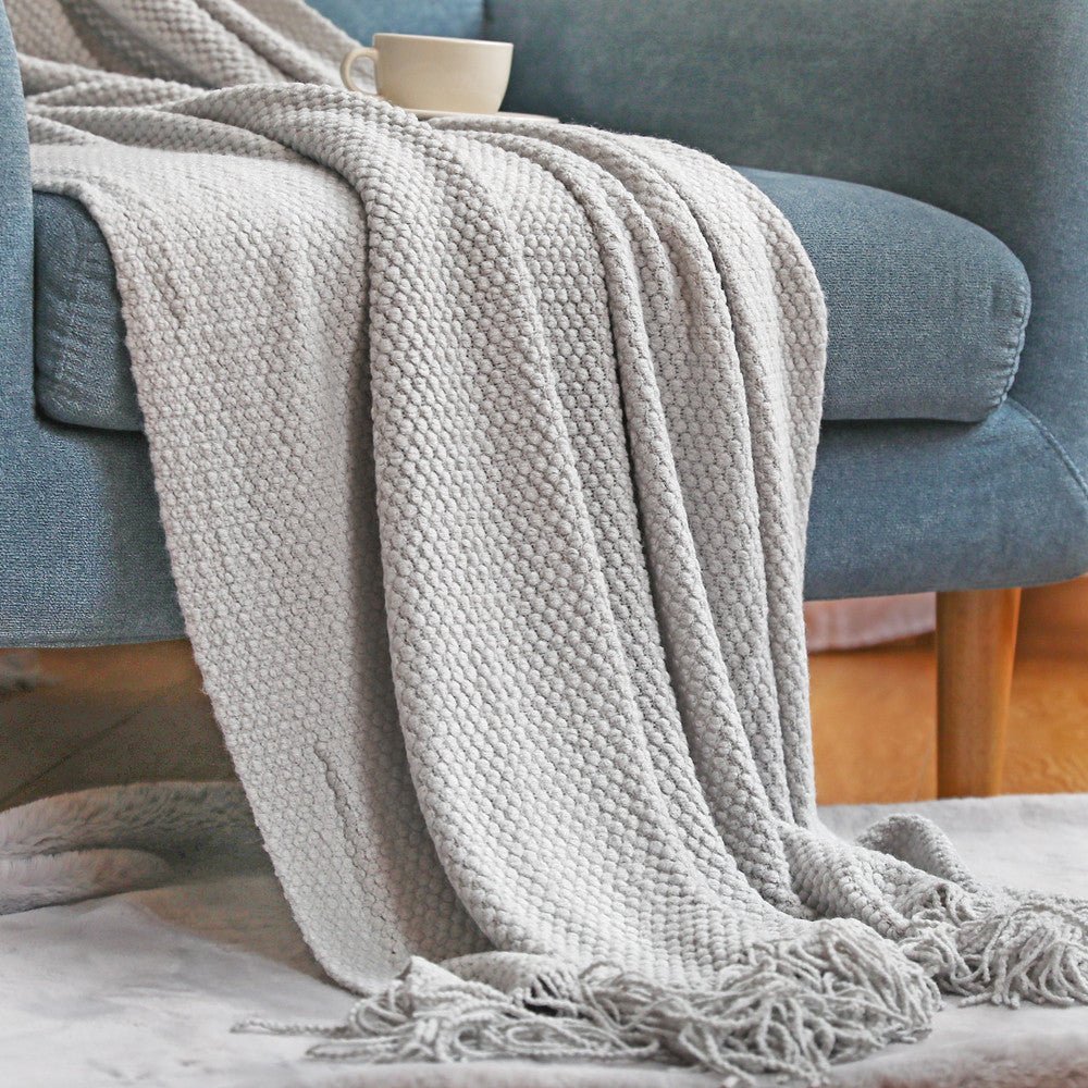 Nordic Knitted Throw Blanket – Soft & Cozy Decorative Blanket