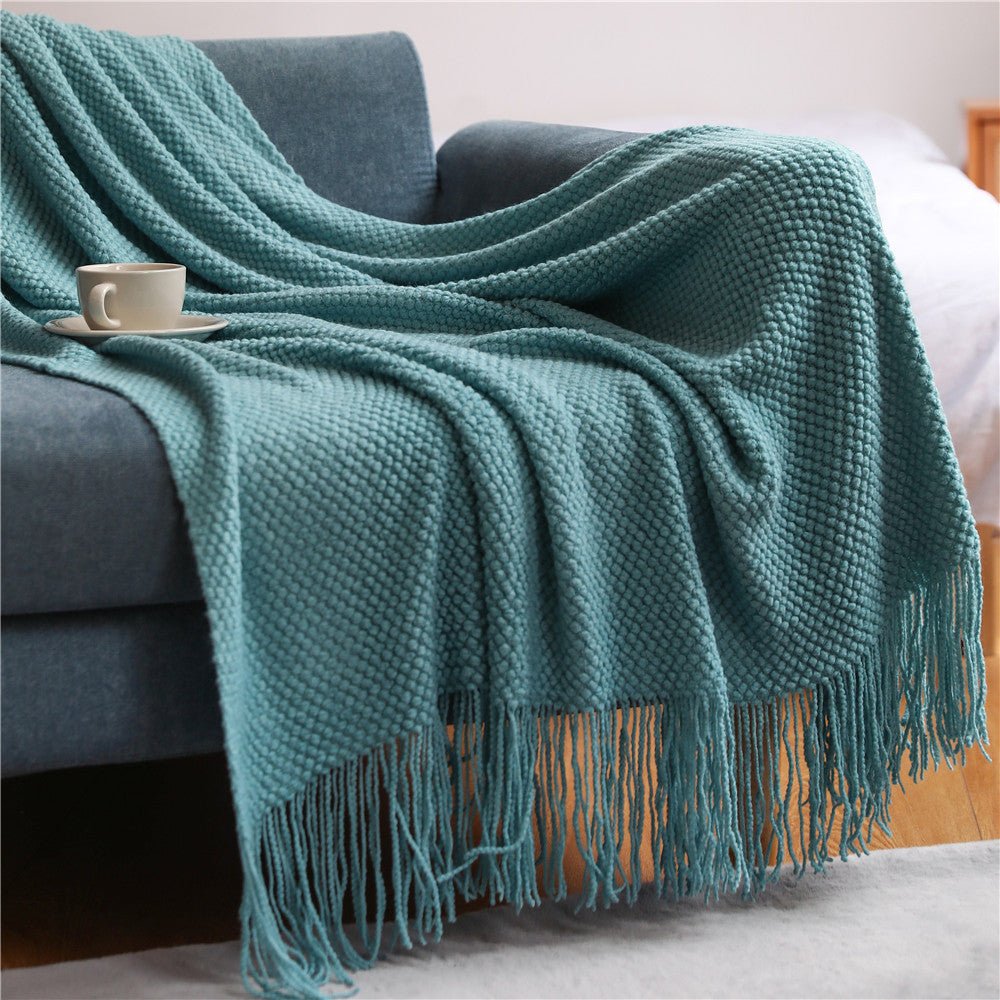 Nordic Knitted Throw Blanket – Soft & Cozy Decorative Blanket