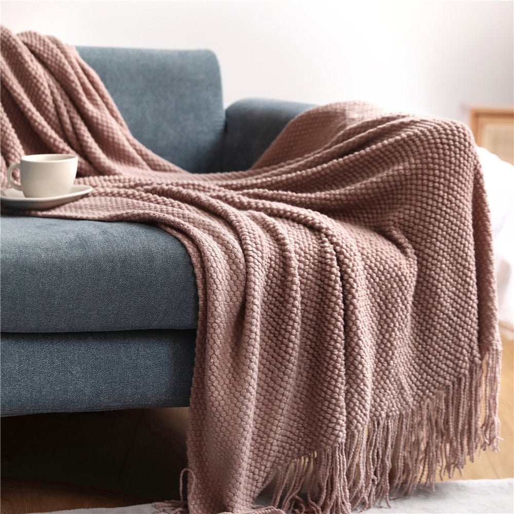 Nordic Knitted Throw Blanket – Soft & Cozy Decorative Blanket